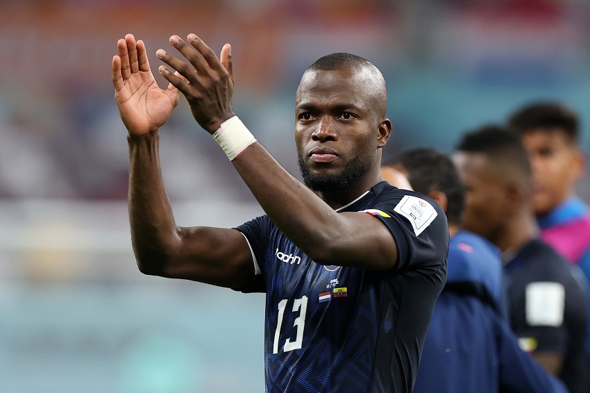 Enner Valencia se pierde los amistosos frente a Australia por una "molestia en la rodilla"