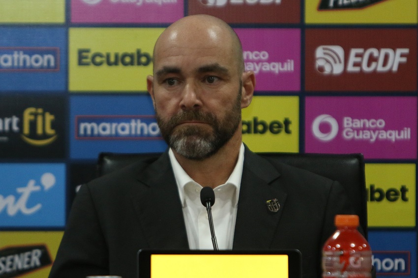 "Ecuador tiene que ser más protagonista y dominador del juego", indica Félix Sánchez en su presentación