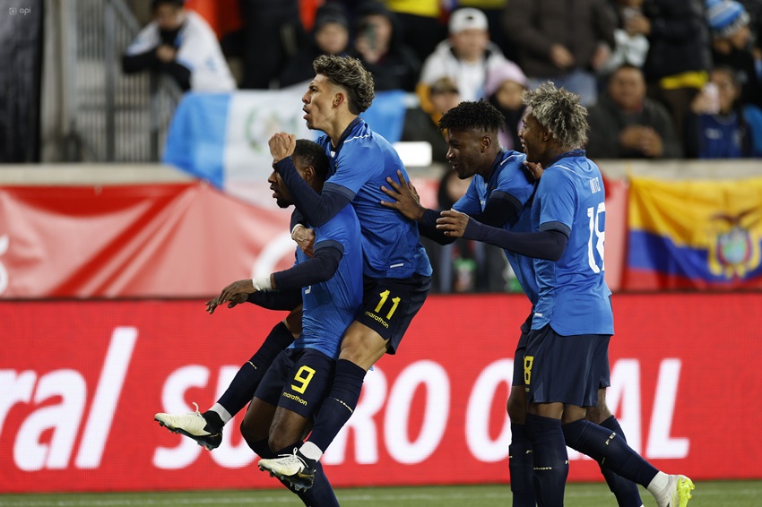 Ecuador mantiene su posición en el ranking FIFA y Argentina sigue líder