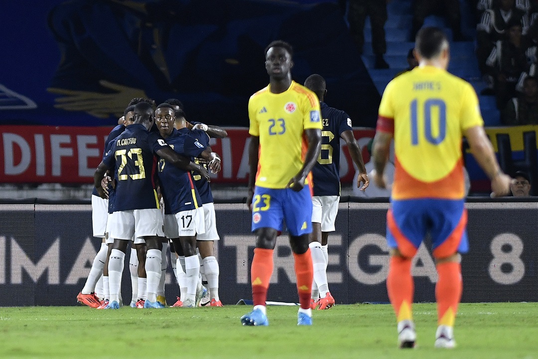 Ecuador, con inspiración de Enner Valencia y notable defensa, resiste en inferioridad para lograr gran triunfo ante Colombia