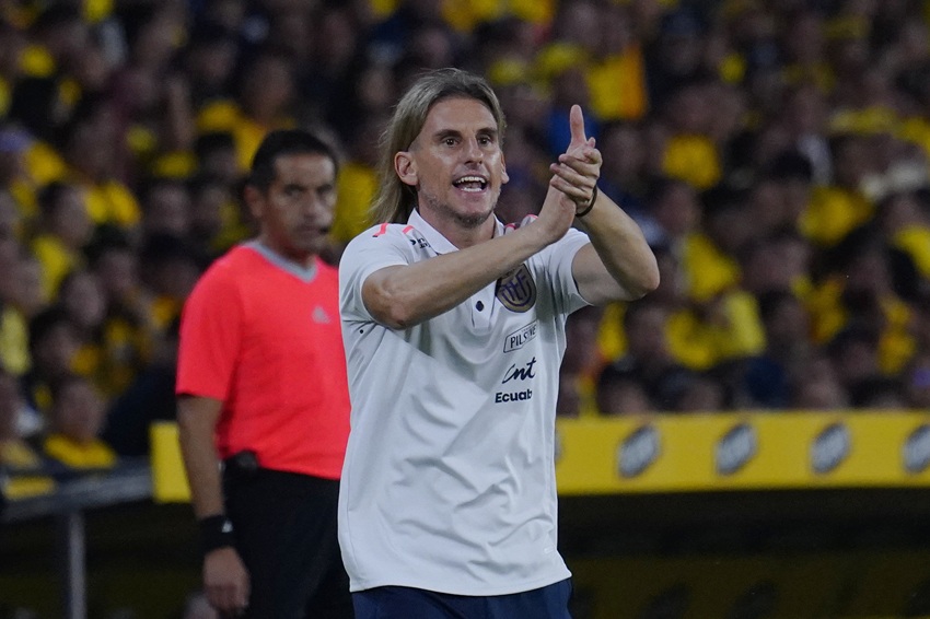 Sebastián Beccacece, que ratifica su presencia en el Mundial, considera que Ecuador se convertirá en "potencia"