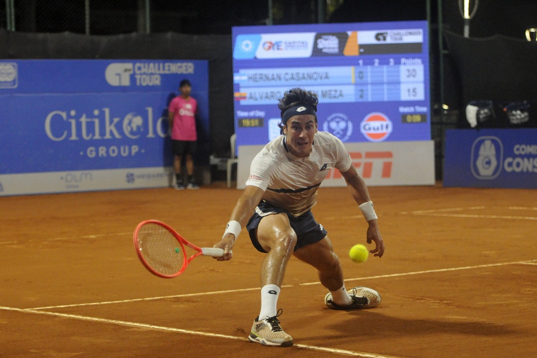 Álvaro Guillén clasifica a cuartos de final del Challenger de Guayaquil