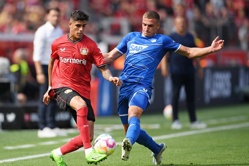 Bayer Leverkusen no reacciona y sufre goleada ante Hoffenheim; Piero Hincapié, titular