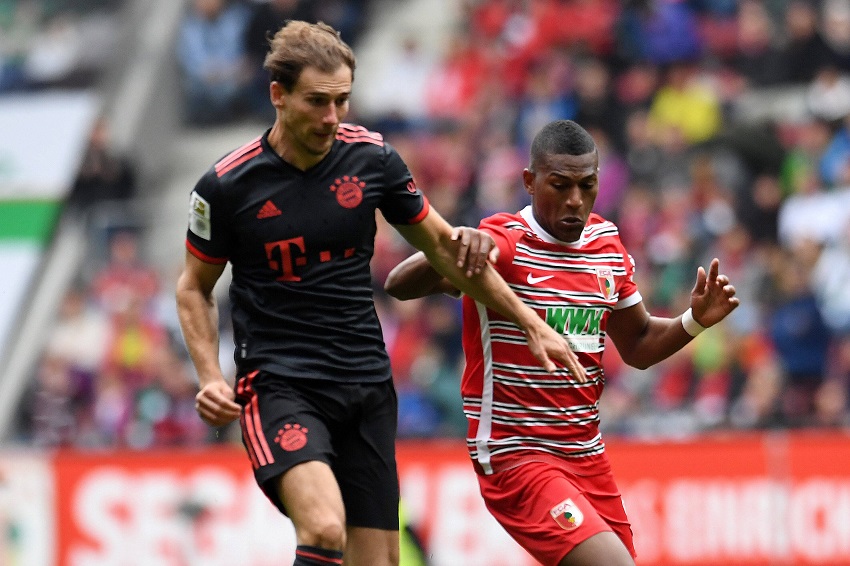 Carlos Gruezo, titular y con gran rendimiento en triunfo del Augsburgo sobre Bayern
