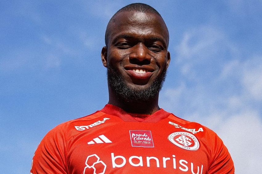 Enner Valencia firma por tres temporadas con el Inter de Porto Alegre
