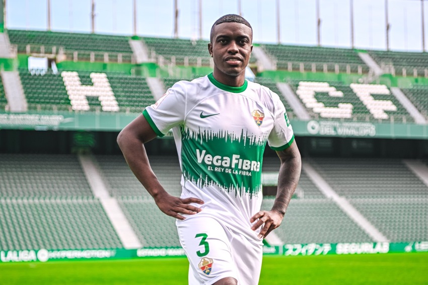 "Es una oportunidad muy buena para mí", destaca Jhegson Méndez en su presentación en Elche