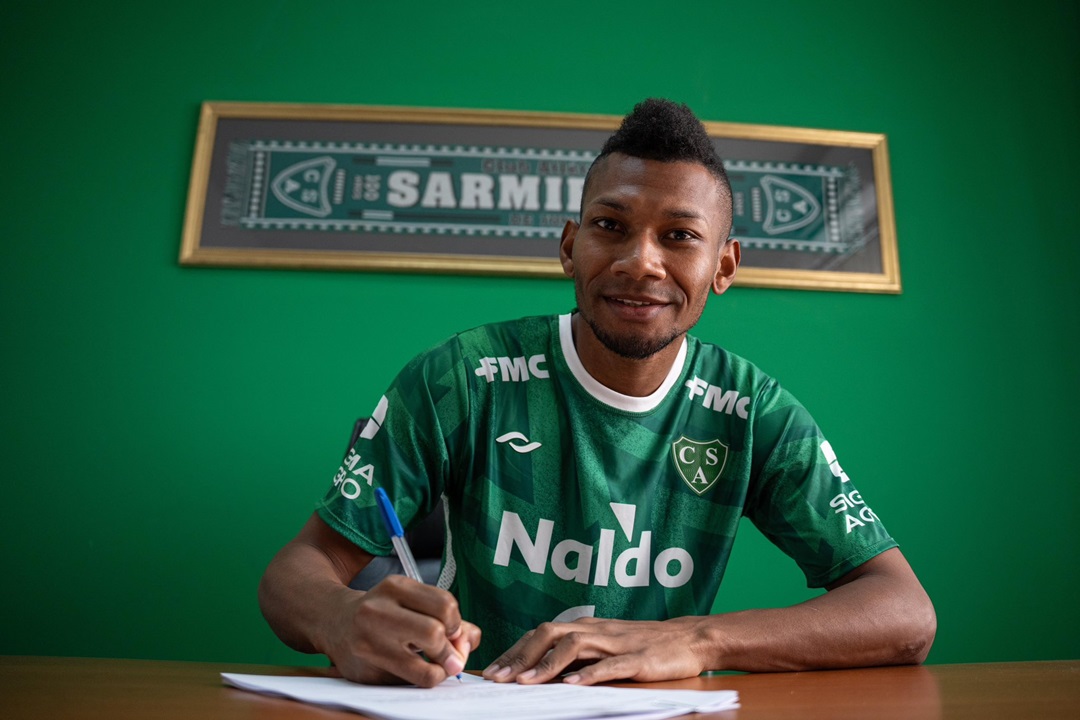 Bryan Cabezas, que apunta a recuperar su nivel tras años de inactividad, se vincula al club argentino Sarmiento