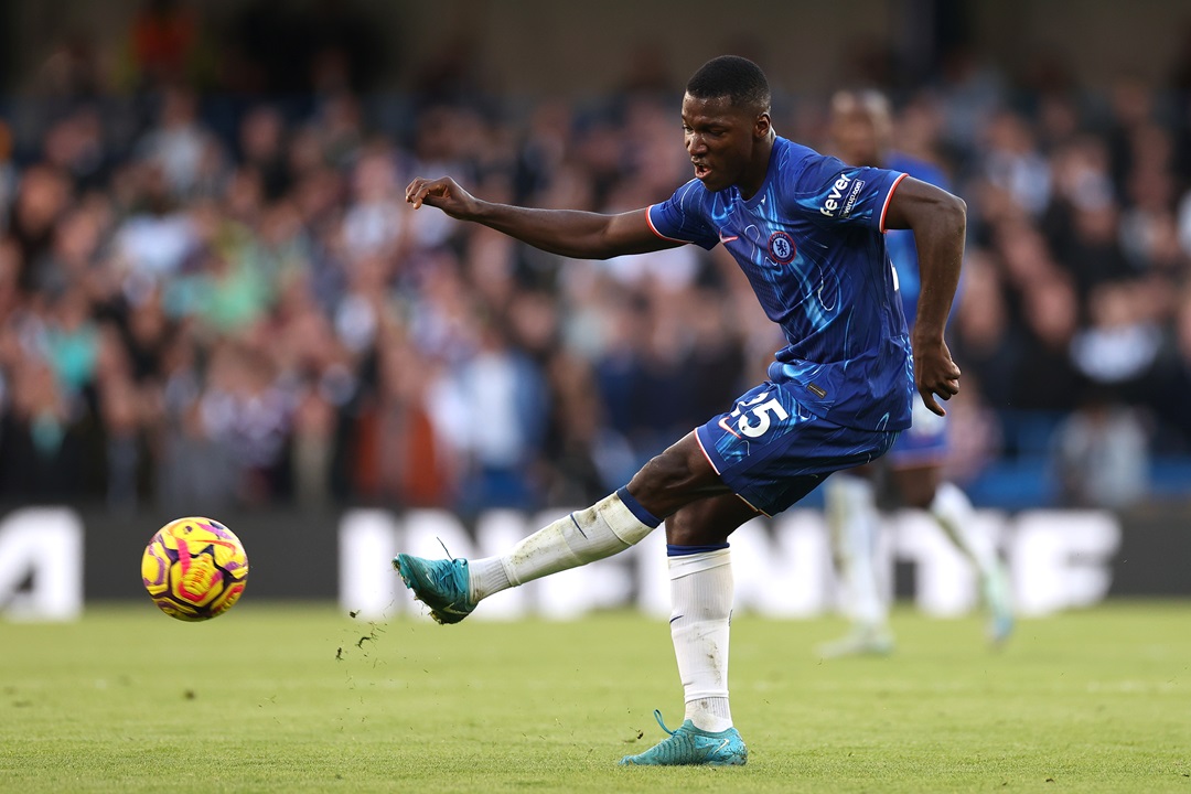 Chelsea destaca los espectaculares números de Moisés Caicedo en la Premier League