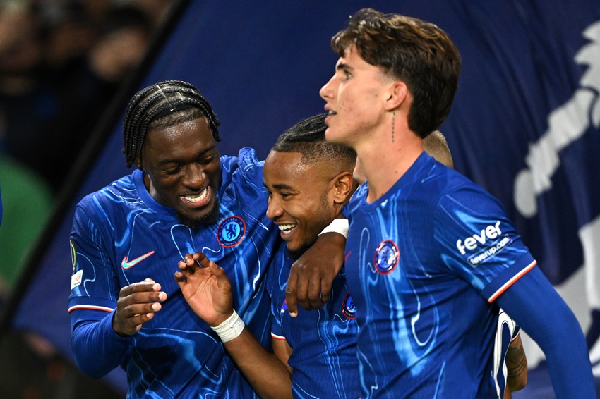 Chelsea, sin Moisés Caicedo, se estrena con sólida victoria ante el Gent