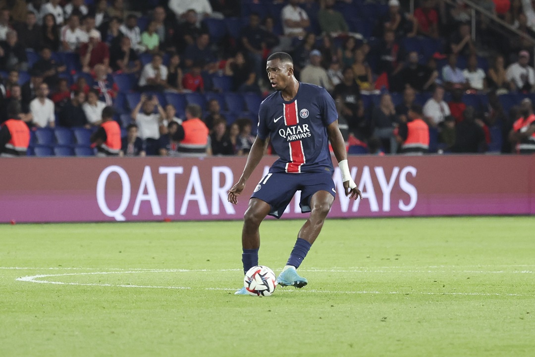 PSG, con Willian Pacho en la titularidad, empata con el Niza y cede la punta