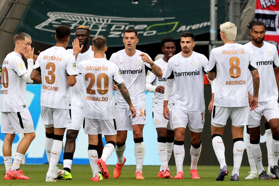 Bayer Leverkusen, con Piero Hincapié de titular, logra triunfo convincente frente al Hoffenheim