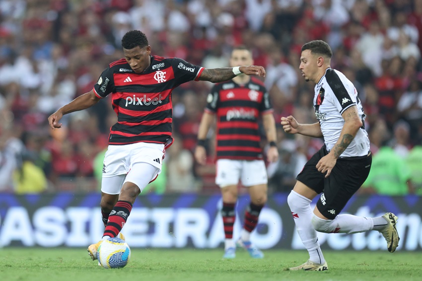 Gonzalo Plata cumple un ilusionante debut con Flamengo en empate ante Vasco da Gama