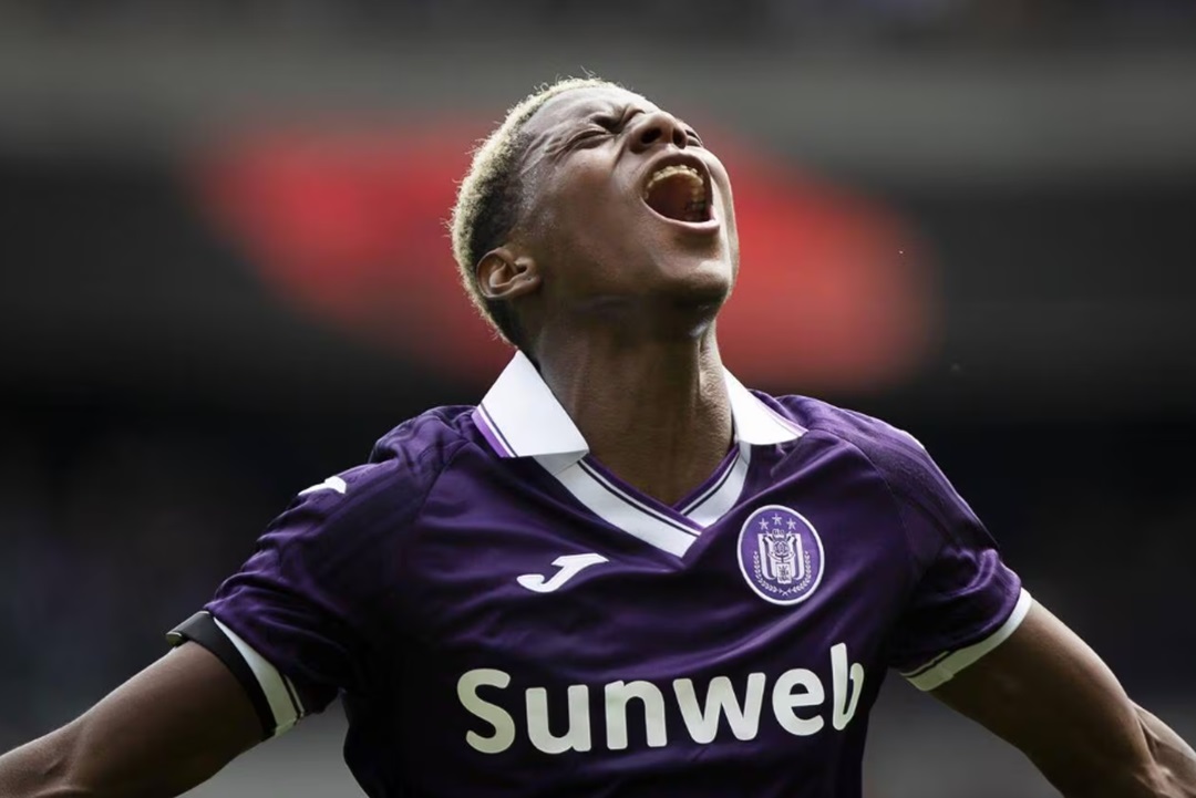 Nilson Angulo da el salto a la Premier League: Sunderland alcanza un acuerdo con el Anderlecht