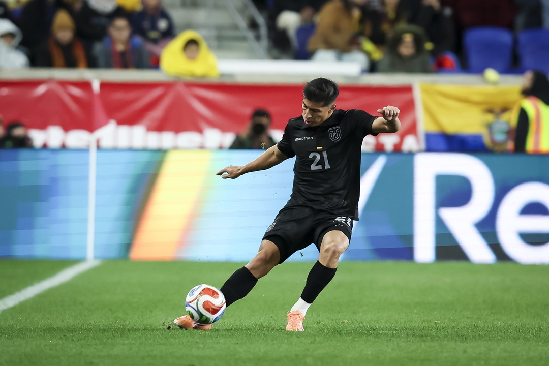 Alan Franco, lesionado en amistoso de Ecuador, será baja en Atlético Mineiro para la final de la Copa Sudamericana