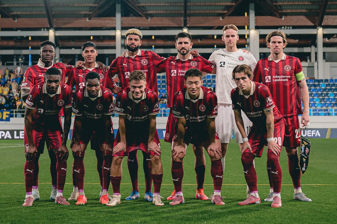 Midtjylland, con titularidad de Denil Castillo, golea a Maccabi Tel-Aviv en la Europa League