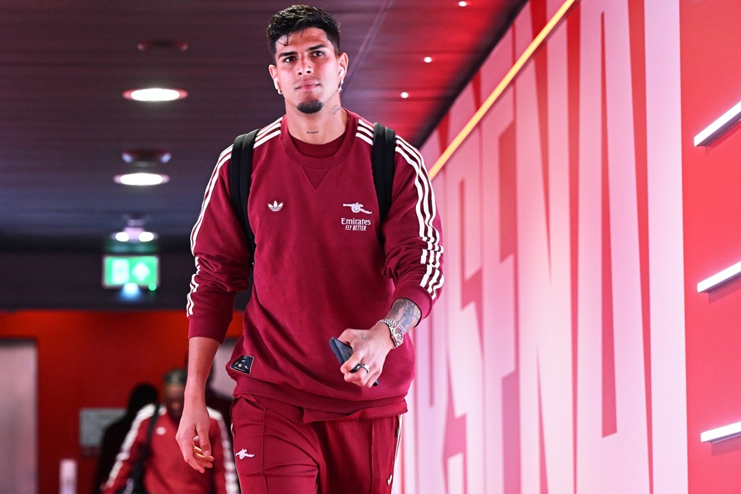Piero Hincapié vuelve con el Arsenal en Champions: Mikel Arteta confirma su convocatoria ante el Atlético