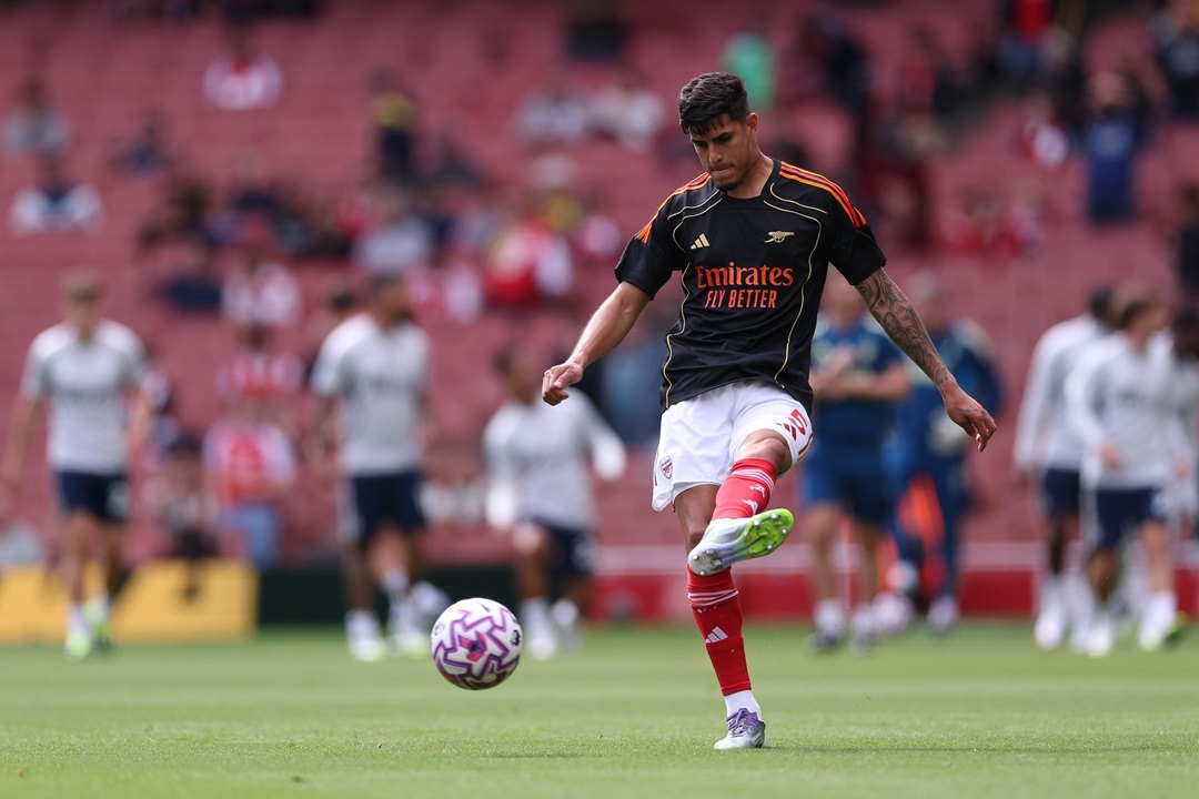 Piero Hincapié queda fuera de la convocatoria del Arsenal para enfrentar a Fulham