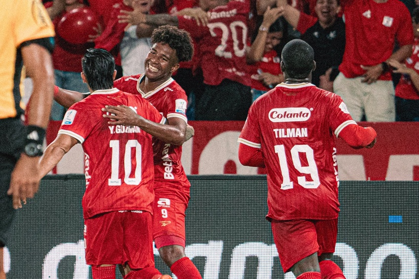 Daniel Valencia debuta con gol y da la victoria al América de Cali frente a Santa Fe
