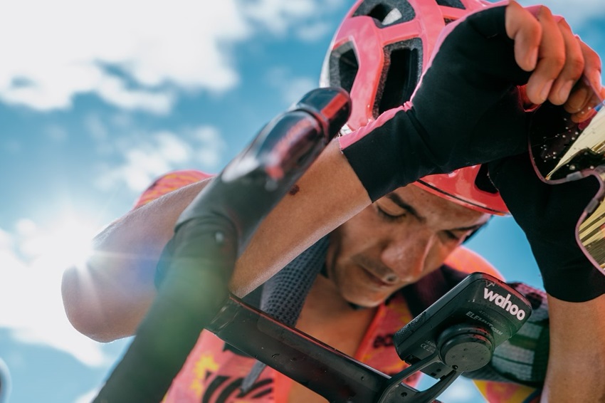"El objetivo sigue siendo el Tour de Francia", apunta Richard Carapaz tras abandonar el Tour de Suiza