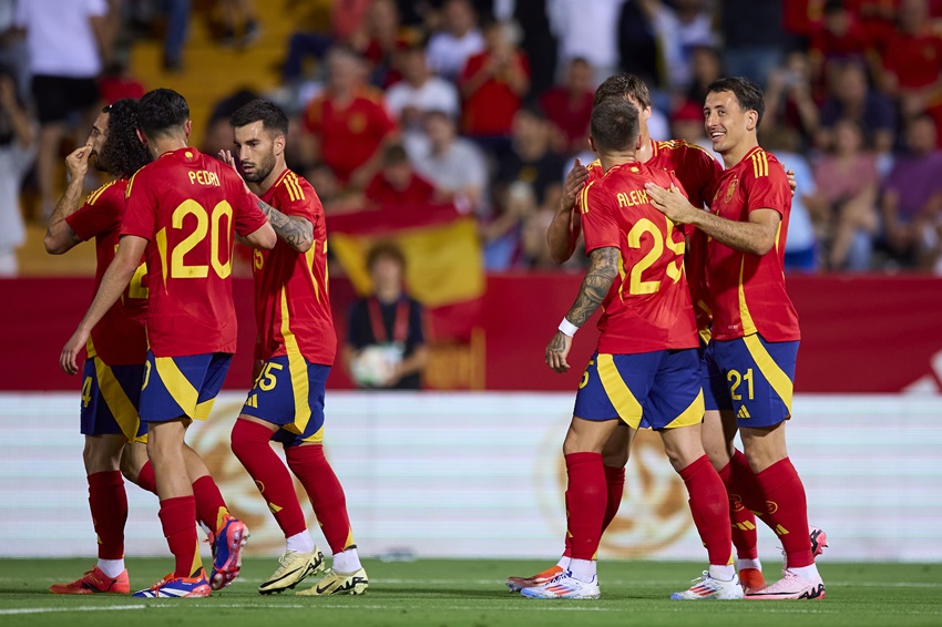 España, con triplete de Mikel Oyarzabal, exhibe su poder ofensivo contra Andorra