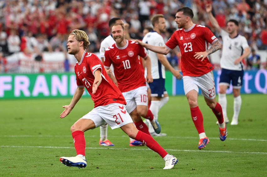 Dinamarca responde con golazo y obtiene el empate frente a Inglaterra