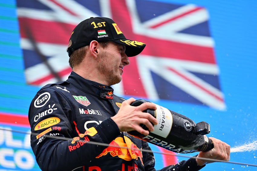 Max Verstappen triunfa con remontada en Hungría y afianza su liderato