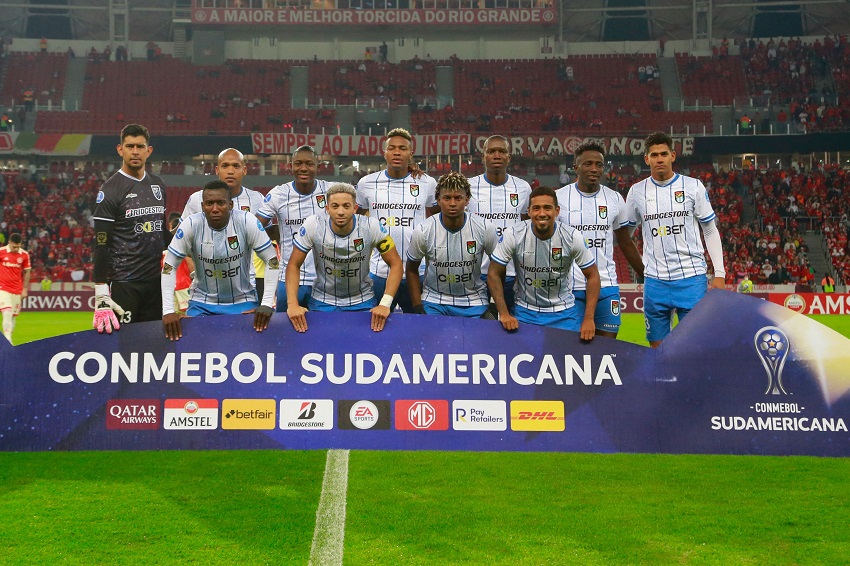 9 de Octubre rescinde contrato con cinco jugadores entre nacionales y extranjeros