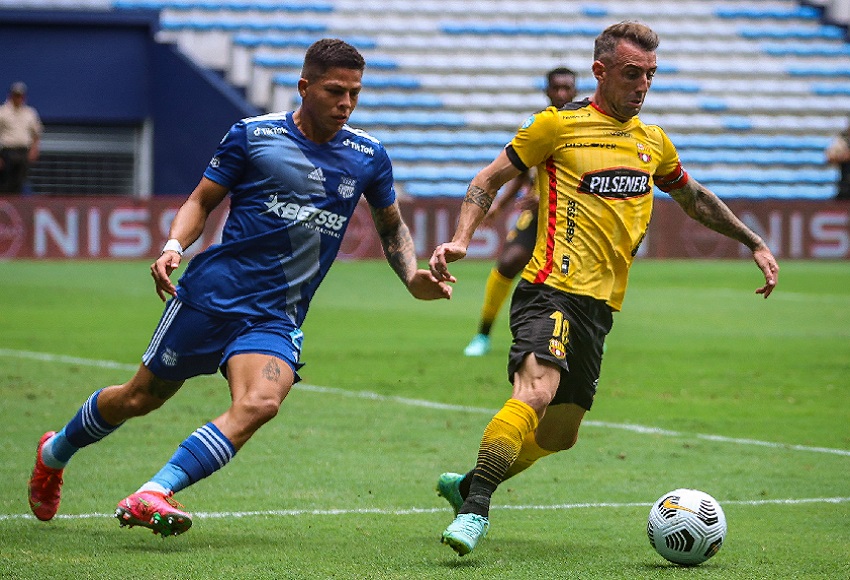 Damián Díaz acapara todas las estadísticas en el Clásico del Astillero