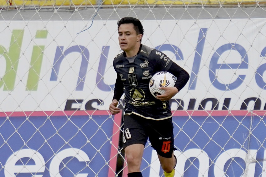 "Vuelve a casa", resalta Técnico Universitario al anunciar el regreso de Diego Armas