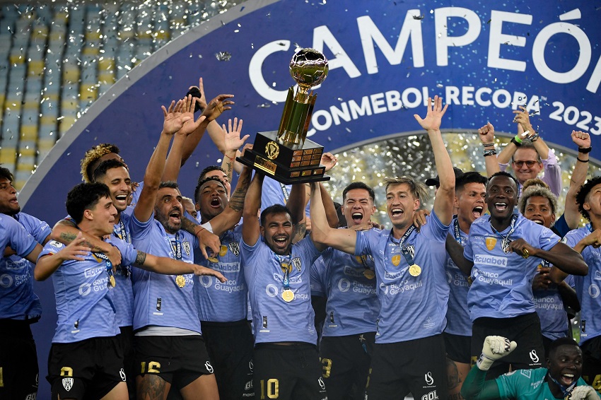 Independiente del Valle demuestra efectividad en penales ante Flamengo y se corona campeón de la Recopa