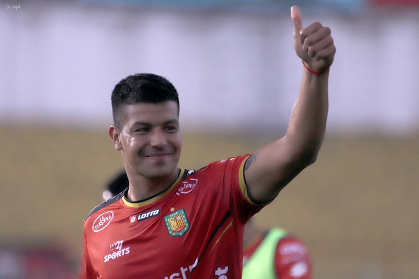 Deportivo Cuenca oficializa el acuerdo con el Panetolikos para la cesión de Bruno Duarte