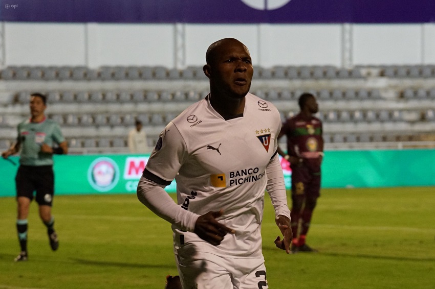 Liga de Quito llega a un acuerdo con Juan Luis Anangonó para la "terminación de contrato"