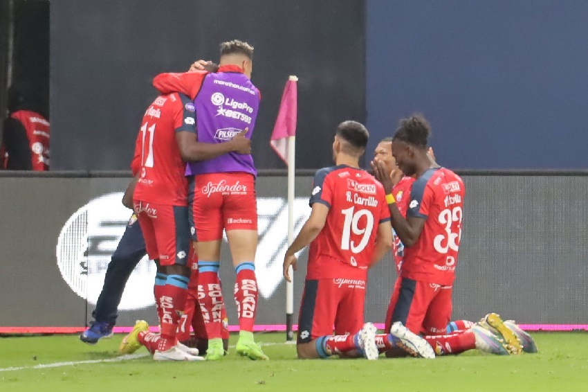 El Nacional reacciona al gol inicial y vence de manera agónica a Independiente del Valle