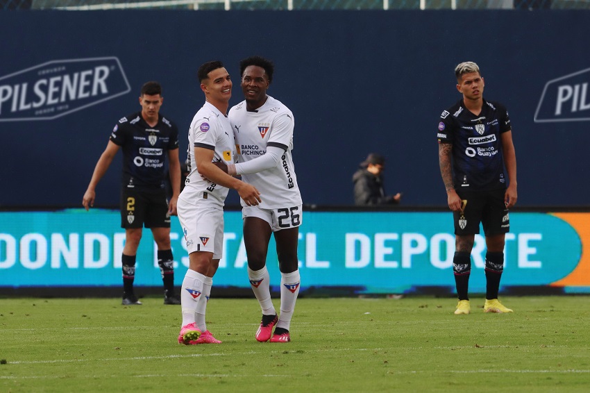 LigaPro define los árbitros para la final de ida entre Independiente del Valle y Liga de Quito