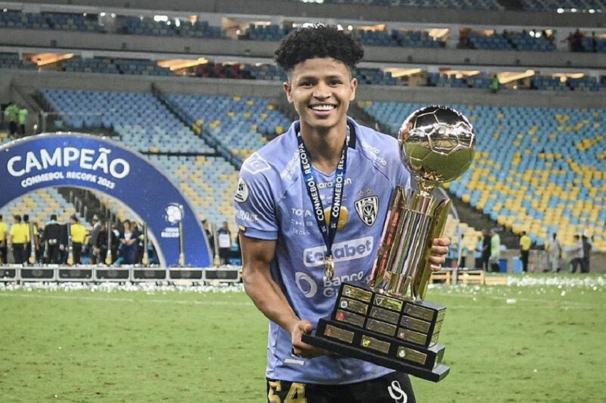 Independiente del Valle anuncia la renovación de contrato con Patrick Mercado