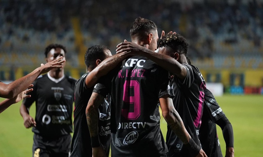 Independiente del Valle demuestra sus fortalezas y se impone a Everton