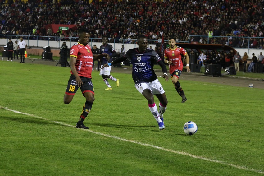 Deportivo Cuenca empata ante Independiente del Valle en la 'Noche Colorada'