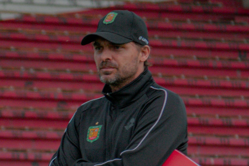 Deportivo Cuenca presenta al argentino Andrés Carevic como su nuevo entrenador