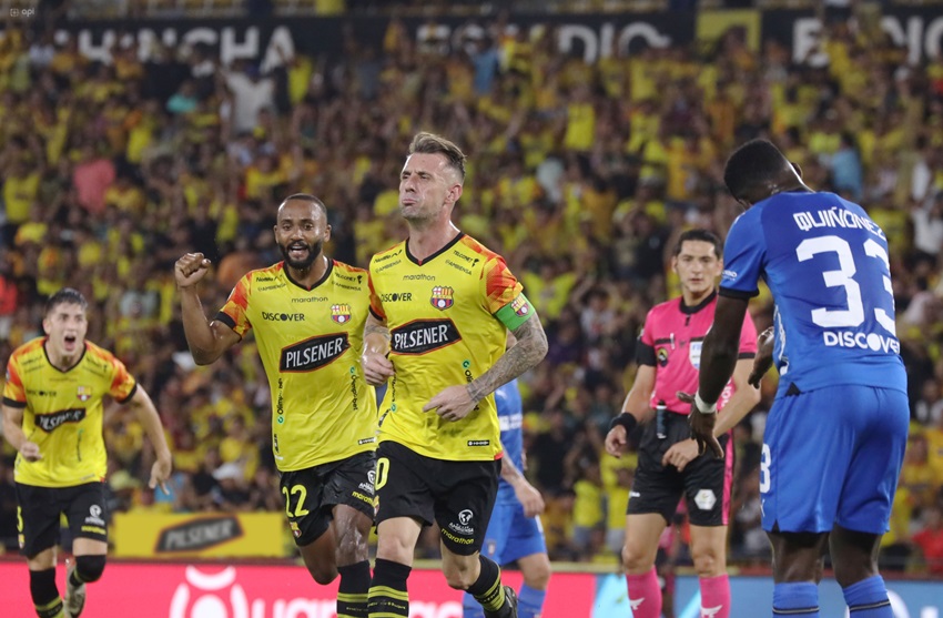 Barcelona se impone con claridad a Liga de Quito y se mete de lleno a la pelea de la etapa