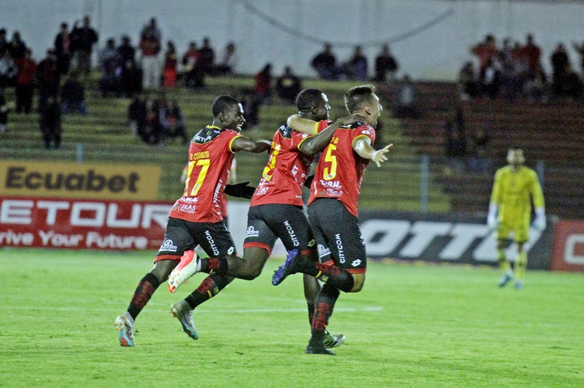 Deportivo Cuenca reacciona en el segundo tiempo y logra remontar ante Cumbayá