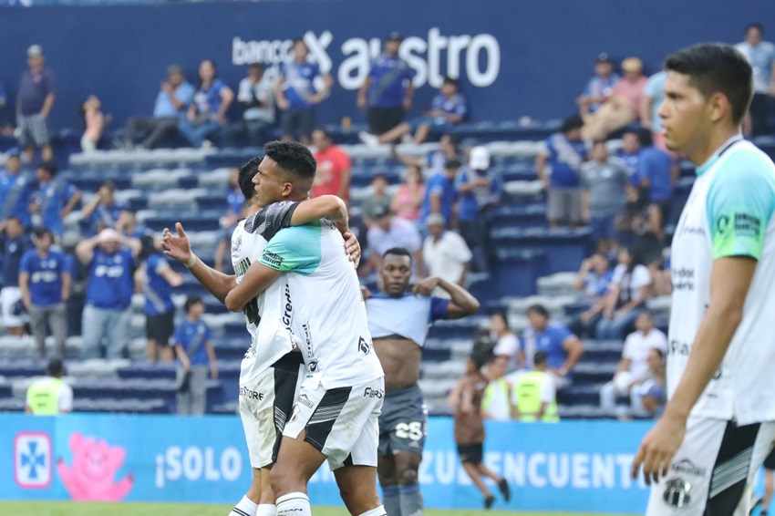 Macará, con gran orden, vence a un Emelec descontrolado y sin ideas