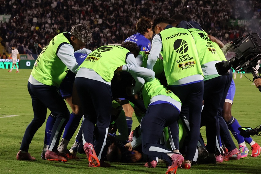 ¡Primer título a sus vitrinas! Universidad Católica doblega a Liga de Quito y es campeón de la Copa Ecuador