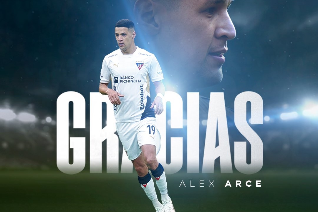 Liga de Quito se despide de su goleador Alex Arce