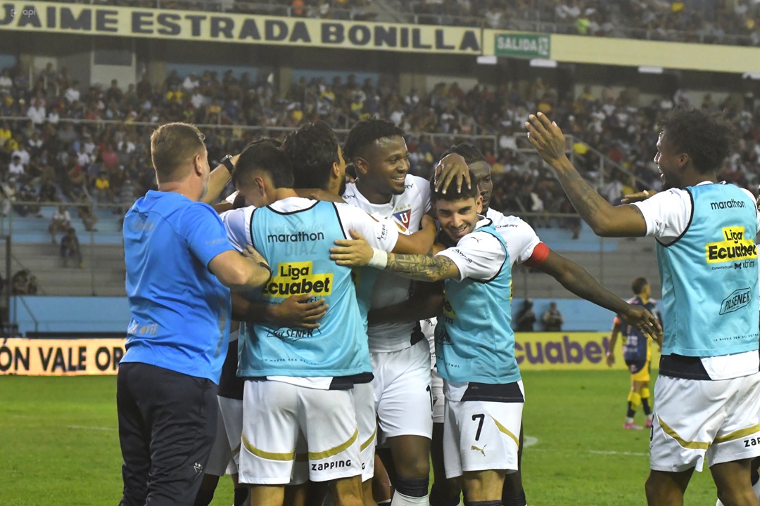 Con triplete de Michael Estrada, Liga de Quito muestra efectividad y golea a Delfín