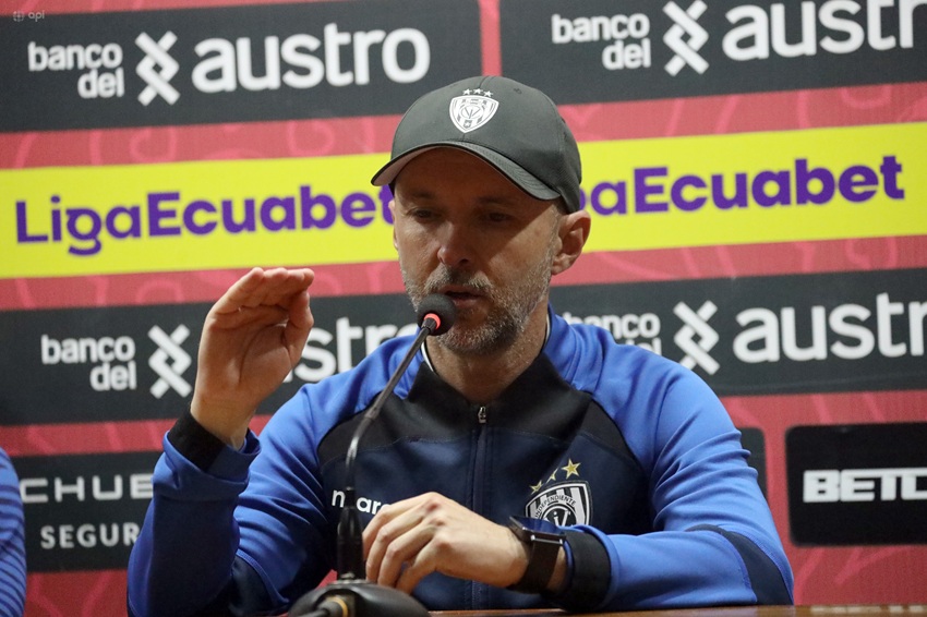 Liga Ecuabet elige a Javier Rabanal como el entrenador de la fecha
