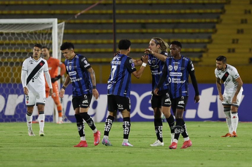 Independiente del Valle hace sentir el jugador más sobre Vasco da Gama y acaricia pasaje a octavos