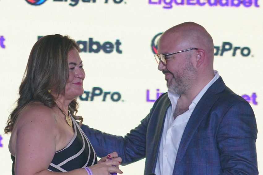 LigaPro renueva con Ecuabet alcanzando un acuerdo histórico en beneficio del fútbol ecuatoriano