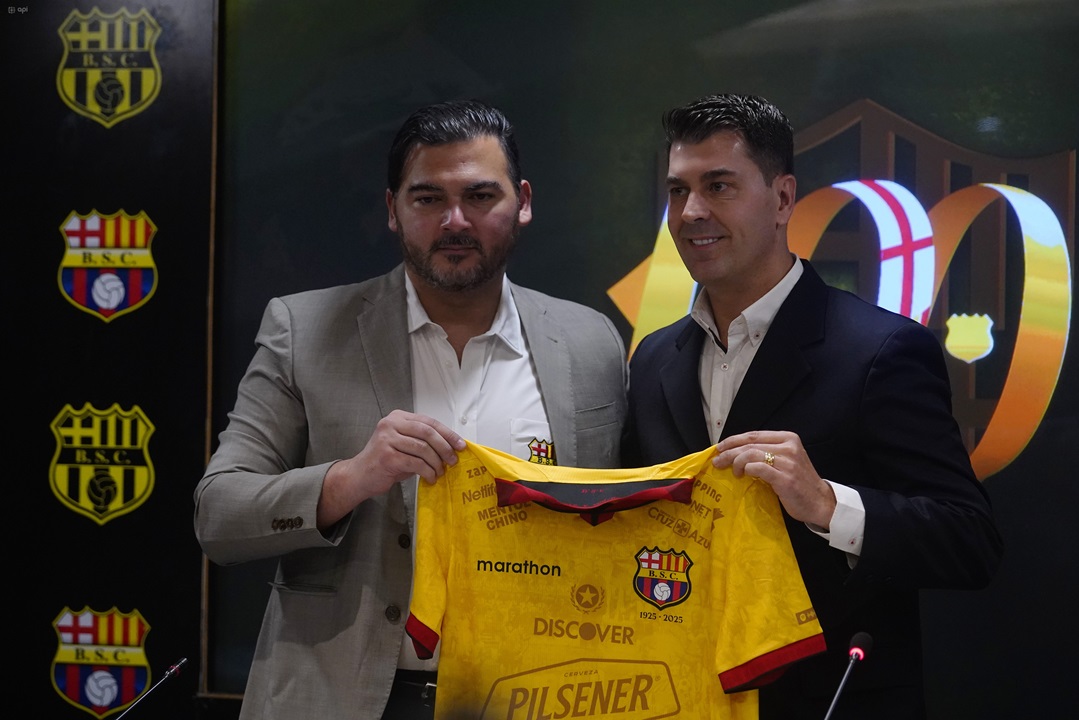 "Barcelona tiene gran plantilla y los argumentos suficientes para ser campeón", asegura Ismael Rescalvo en su presentación
