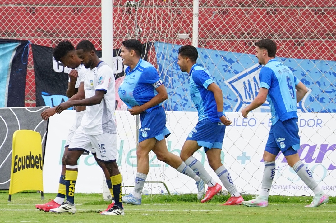 Macará golea a Delfín y sigue líder del segundo hexagonal