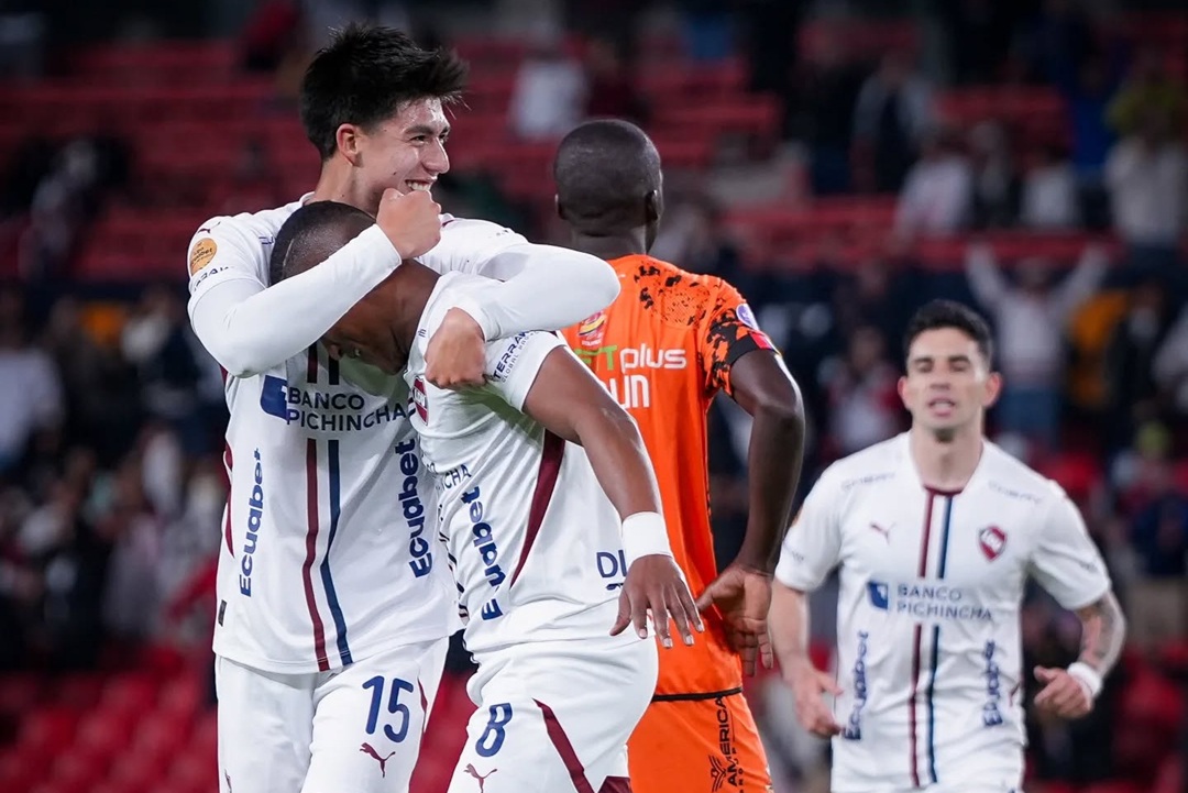 Liga de Quito ilumina la cancha con dominio y victoria sobre Libertad